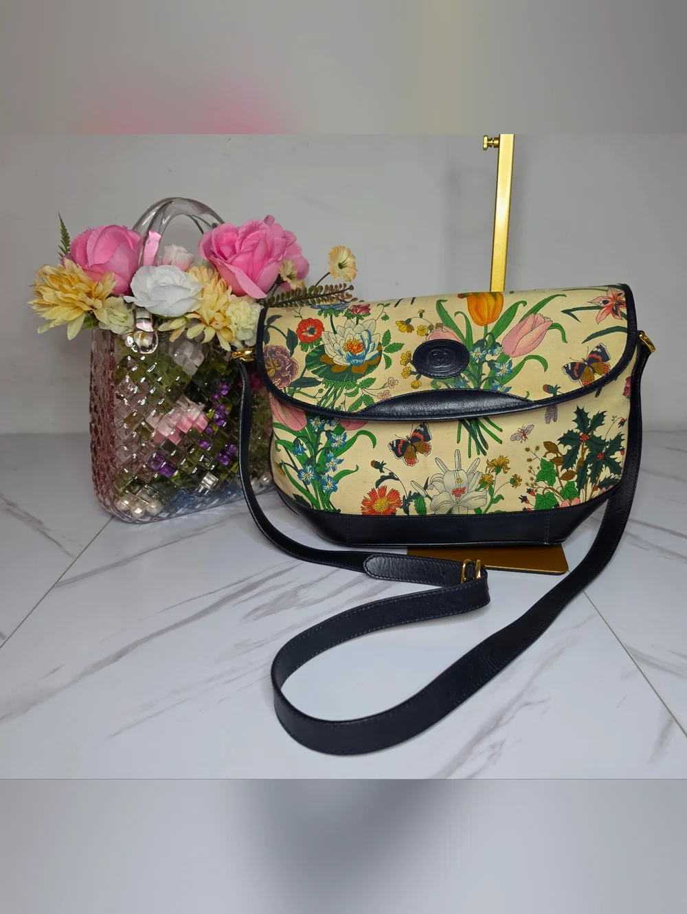 RARE Vintage Gucci Flora Canvas Summer Crossbody Bag | Perfect Summer Bag ✨️🩷🦋